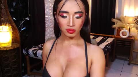 ROSY TAN  BE MY KING DONT FORGET TO FOLLOW AND THUMBS UP ME online show from October 5, 3:23 pm