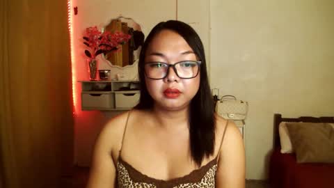 trisha online show from February 1, 2:21 am