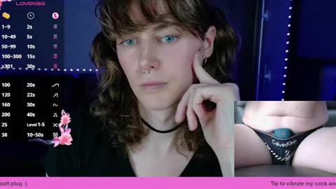 Snapshot of tsellieryder chatting on September 23, 11:55 pm Ellie Ryder online show from September 23, 11:55 pm