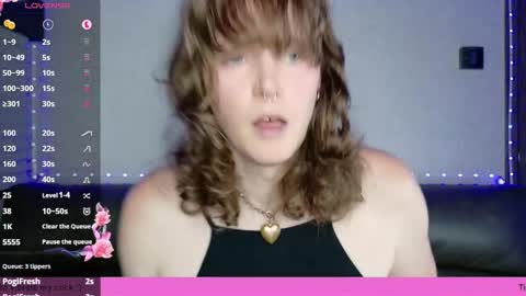 Snapshot of tsellieryder chatting on September 28, 12:31 am Ellie Ryder online show from September 28, 12:31 am