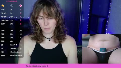 Snapshot of tsellieryder chatting on October 31, 11:46 pm Ellie Ryder online show from October 31, 11:46 pm