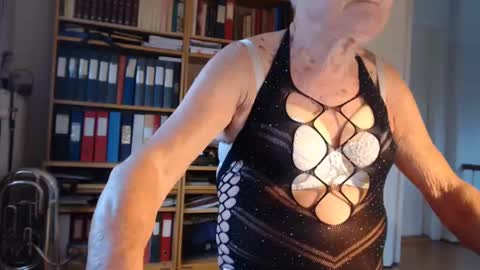 FINN but call me NANNA online show from December 18, 9:04 am