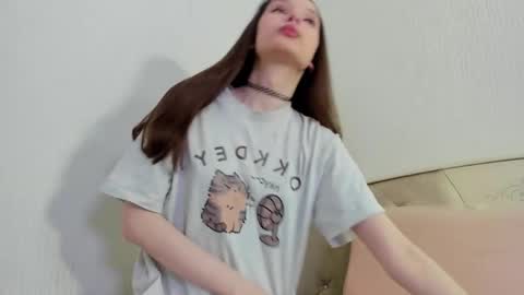 twulya online show from September 20, 8:42 am