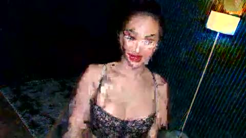 kylie online show from June 4, 11:08 pm