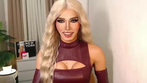 Miss Andrea online show from November 20, 7:47 pm