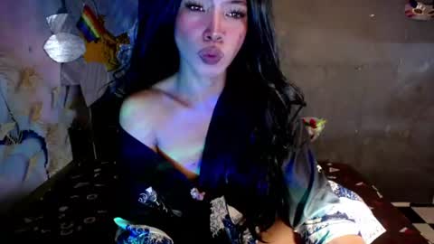 yana online show from August 7, 8:43 am
