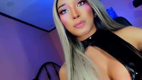 My bella 3 online show from January 6, 3:10 am