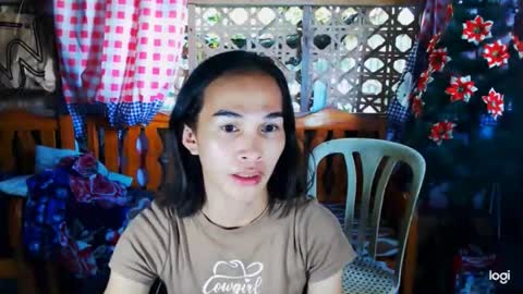 Kendall online show from December 21, 4:18 am