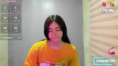urhottie_nova online show from February 13, 4:03 pm