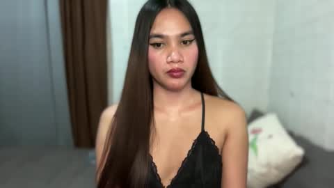 urhottylicious_cum online show from April 2, 10:46 am