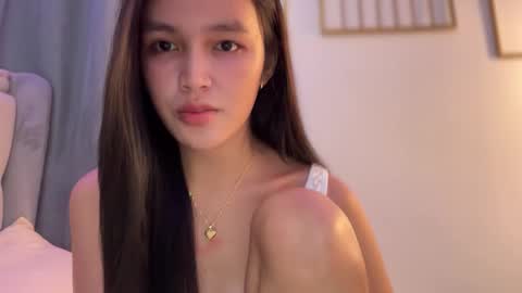 Amira online show from November 25, 6:48 am