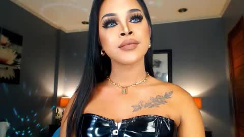 UrMajestyTyra online show from September 13, 3:01 am