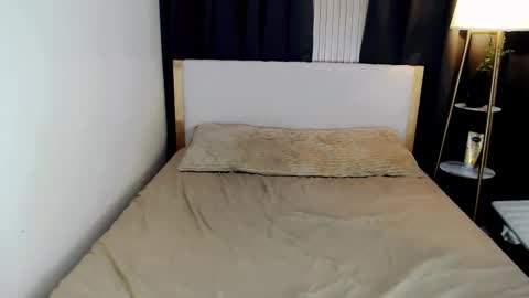 urpretty_girl online show from February 25, 7:40 pm