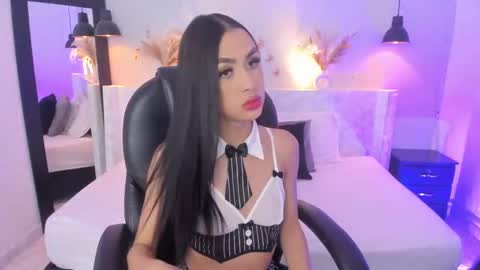 Snapshot of valenn__smith chatting on January 24, 12:52 pm Valentina online show from January 24, 12:52 pm