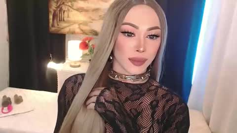 Amanda online show from December 19, 1:11 am