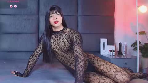 valentino moon online show from March 2, 1:33 am