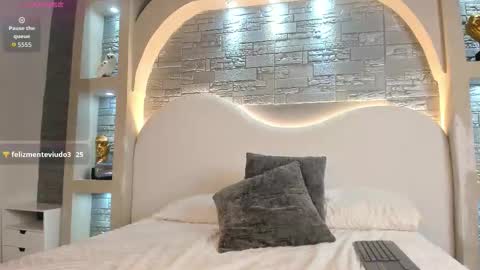 valentino_moretti online show from January 10, 7:09 pm