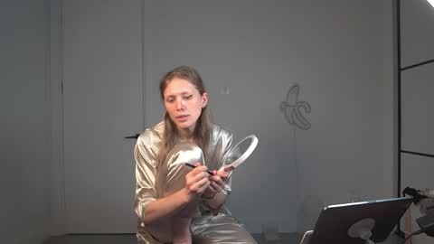 VelvetTGirl online show from April 6, 5:30 am