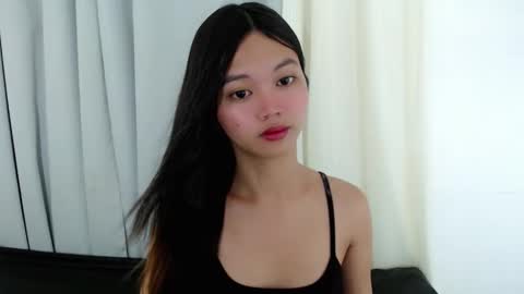 venus_mirage online show from May 22, 8:32 am