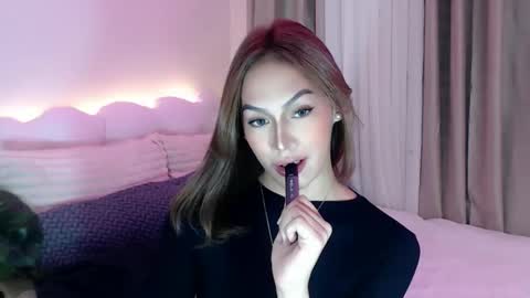 Venus Sunrise Bombshell online show from March 22, 7:18 pm