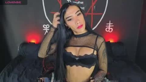Victoria Vampire online show from April 9, 2:35 am