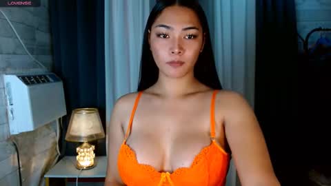 violet online show from March 2, 7:15 am