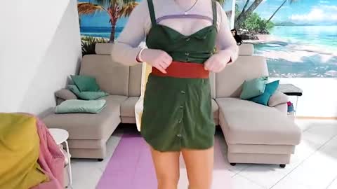 Snapshot of wannafeelitall chatting on January 11, 6:23 pm Emilia inst  online show from January 11, 6:23 pm