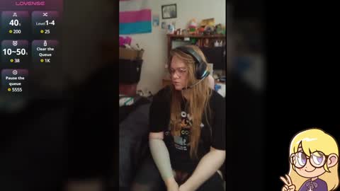 Ash online show from December 12, 9:15 pm