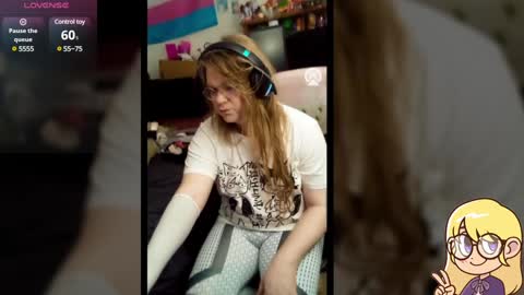 Ash online show from January 12, 3:35 pm