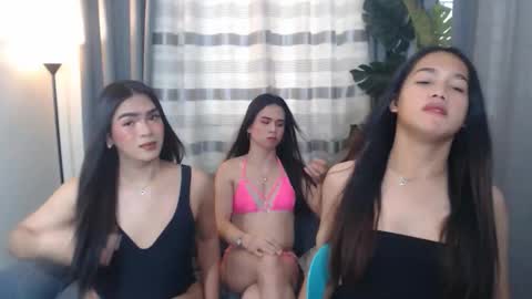 wildhotsexyladyboy online show from April 16, 1:39 am