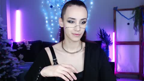 Snapshot of wildorchid_ chatting on January 10, 11:11 am Master Kieran hehim online show from January 10, 11:11 am