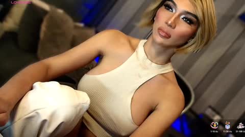 Julia online show from March 1, 2:01 pm