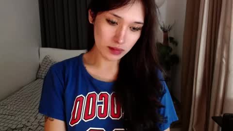 Camilla online show from March 1, 11:06 am