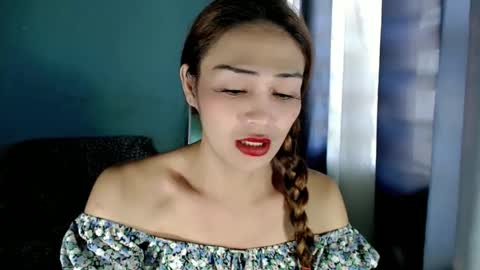 Snapshot of xangel_redx chatting on January 24, 1:24 am ANGEL online show from January 24, 1:24 am