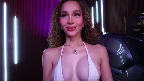 Anne online show from October 6, 4:12 am