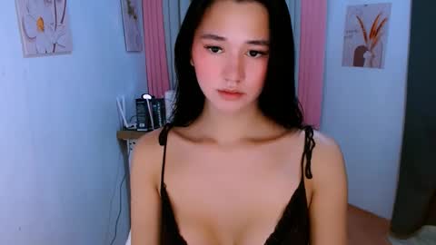 xmissalison online show from April 8, 3:19 am