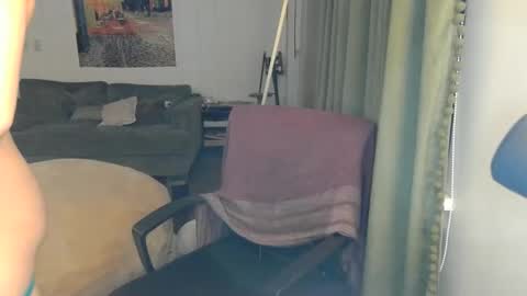 Snapshot of xojigglypuff chatting on February 7, 8:22 am xojigglypuff online show from February 7, 8:22 am