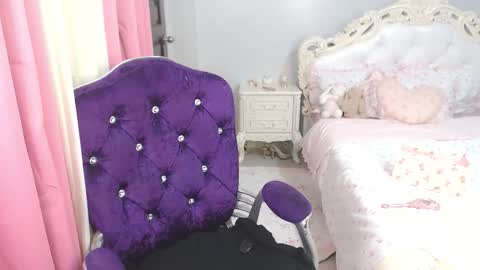 Cleo de nile online show from February 25, 9:58 am