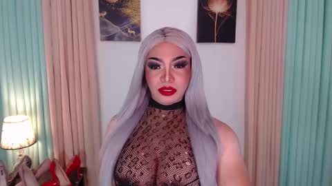 xxeroticdhaliaxx online show from December 1, 12:46 am