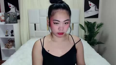 JUST CALL ME TINE online show from February 9, 9:21 pm