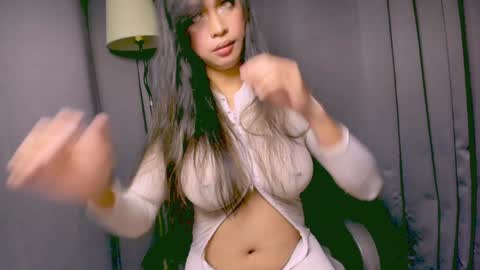 Lara online show from January 22, 5:06 pm