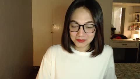 Melissa online show from September 18, 7:02 am