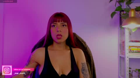 yeriawaddell  online show from April 29, 12:37 am