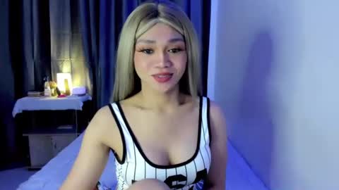 yona online show from October 22, 12:23 am