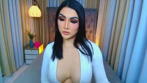 Goddess online show from April 12, 3:04 pm