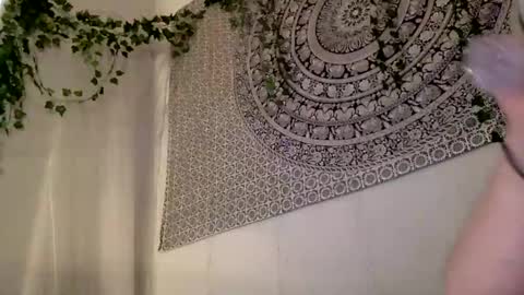 Alexandria online show from February 18, 9:53 pm