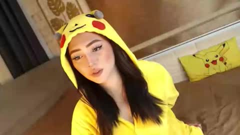 JEN  online show from October 3, 12:27 pm