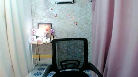 your lovely Dina online show from April 6, 4:46 am