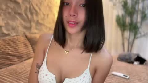 YowgineTheGreat online show from March 18, 10:47 am