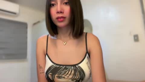 YowgineTheGreat online show from April 16, 9:54 am